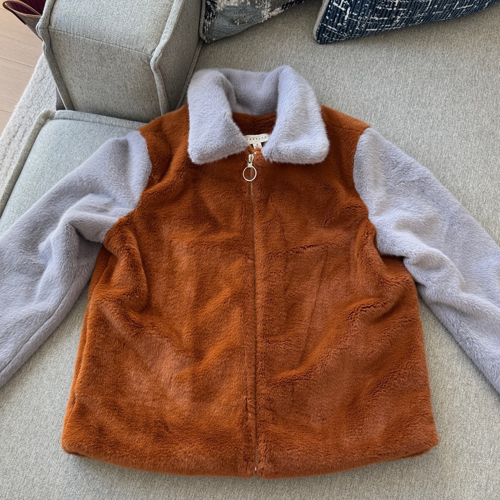 Promesa Tan and Gray Jacket